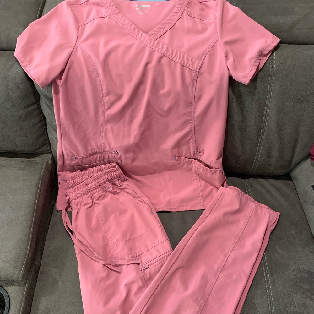 Women’s Mauve Performance Stretch Scrubs SET